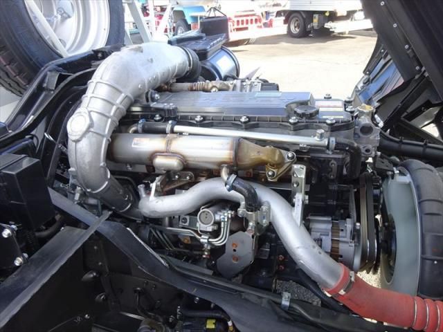 MITSUBISHI FUSOU FIGHTER 2025 Image 31