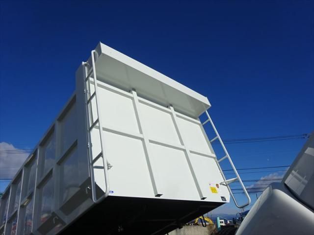 MITSUBISHI FUSOU FIGHTER 2025 Image 31