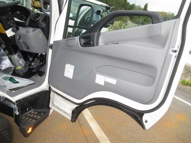 HINO DUTRO 2025 Image 31