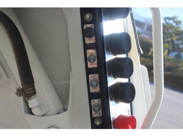 ISUZU ELF 2020 Image 31