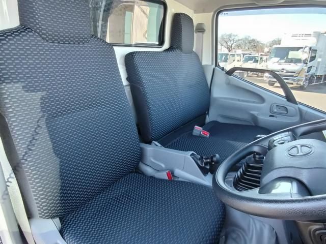 HINO DUTRO 2020 Image 31