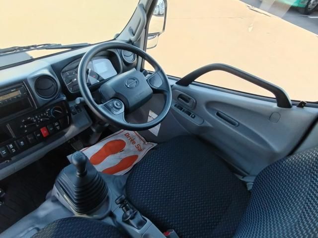 HINO DUTRO 2020 Image 31
