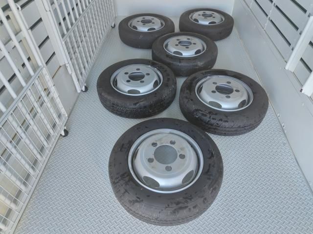 HINO DUTRO 2020 Image 31