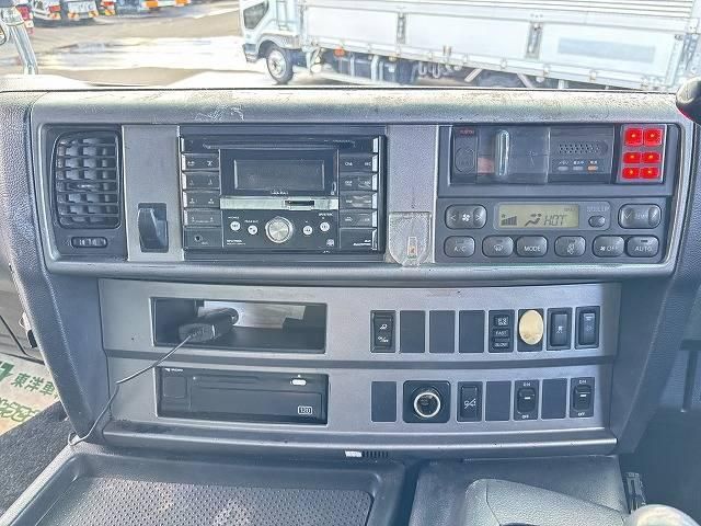 HINO PROFIA 2011 Image 31