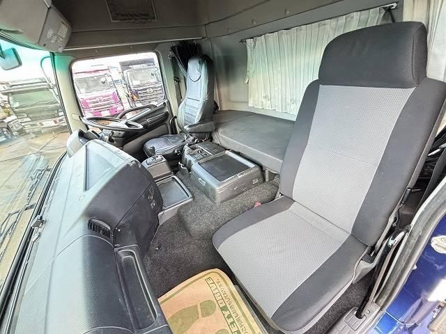 HINO PROFIA 2011 Image 31