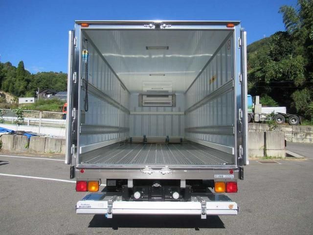 MITSUBISHI FUSOU FIGHTER 2025 Image 31