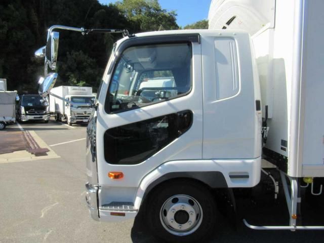 MITSUBISHI FUSOU FIGHTER 2025 Image 31