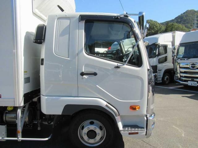 MITSUBISHI FUSOU FIGHTER 2025 Image 31