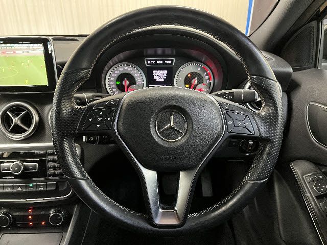 MERCEDES BENZ A CLAS 2013 Image 31