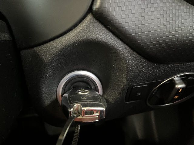 MERCEDES BENZ A CLAS 2013 Image 31