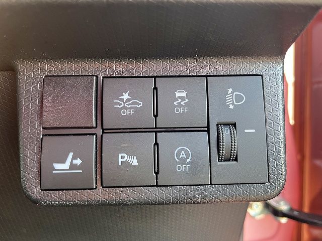 DAIHATSU TANTO 2021 Image 31