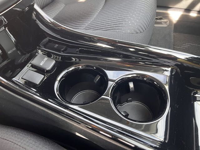 TOYOTA PRIUS 2018 Image 31