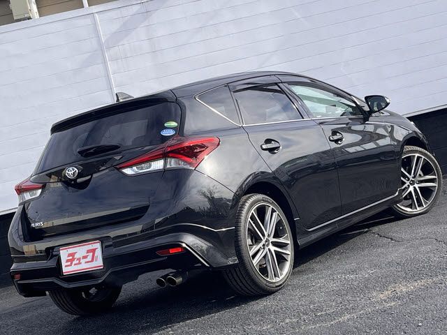 TOYOTA AURIS 2015 Image 31