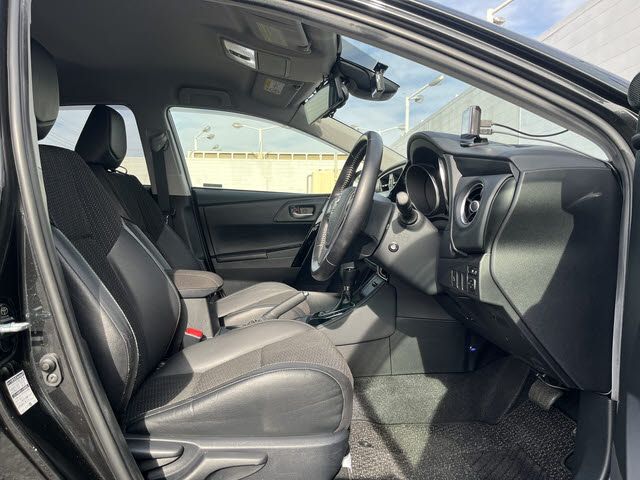 TOYOTA AURIS 2015 Image 31