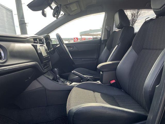 TOYOTA AURIS 2015 Image 31