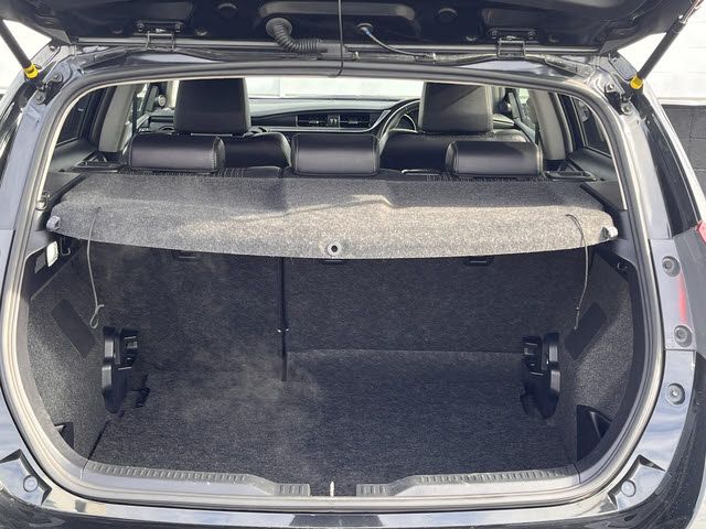 TOYOTA AURIS 2015 Image 31