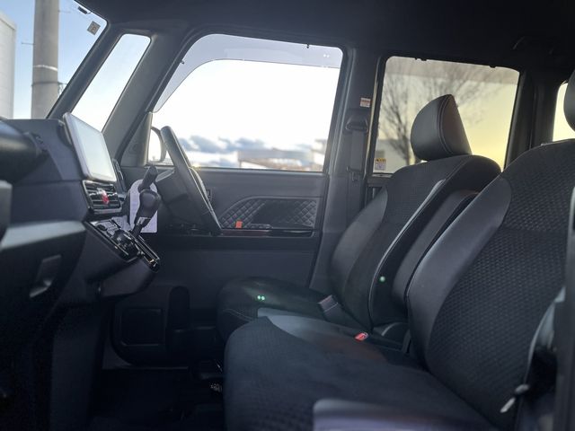 DAIHATSU TANTO CUSTOM 2021 Image 31