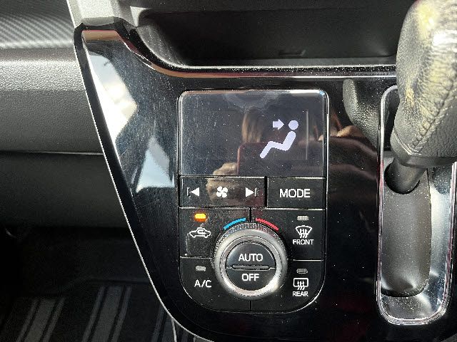 DAIHATSU CAST SPORT 2016 Image 31