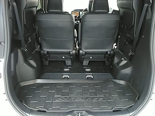 TOYOTA VOXY 4WD 2021 Image 31