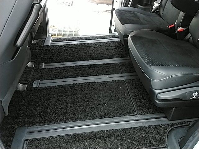 TOYOTA VOXY 4WD 2021 Image 31