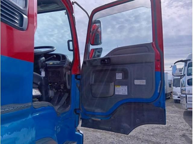 ISUZU GIGA 2013 Image 31