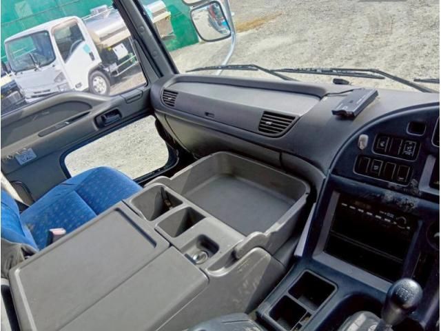 ISUZU GIGA 2013 Image 31