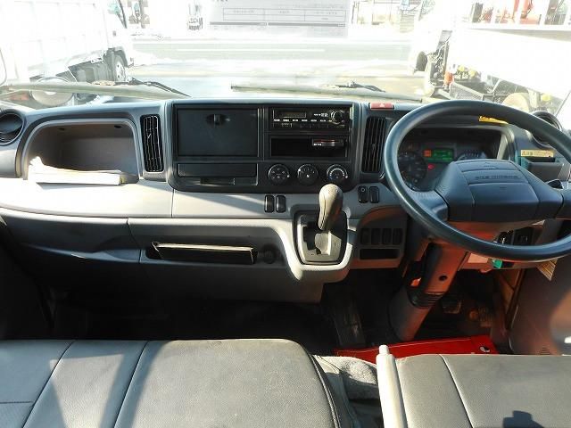 MITSUBISHI CANTER 2014 Image 31