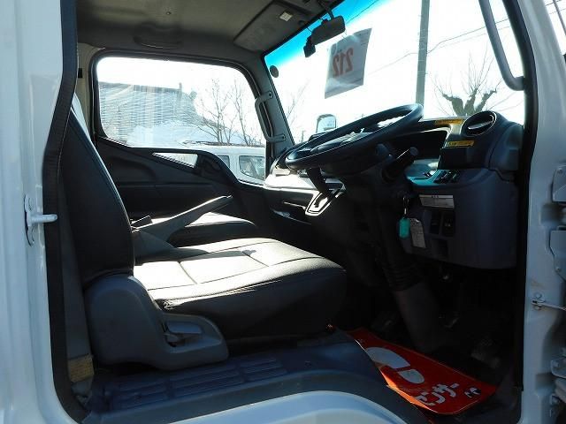 MITSUBISHI CANTER 2014 Image 31