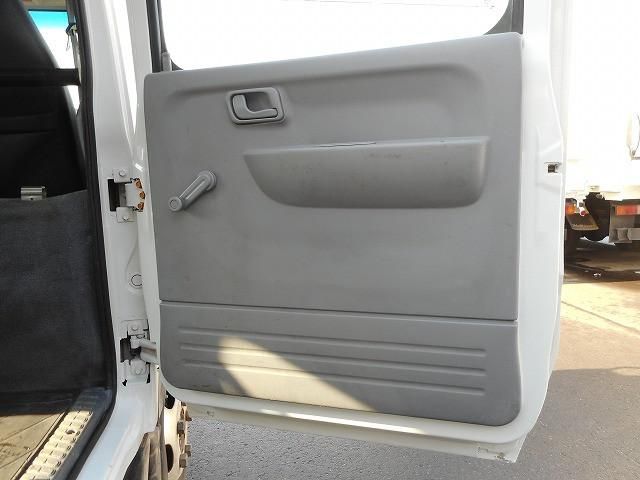 MITSUBISHI CANTER 2014 Image 31