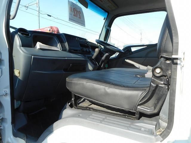 MITSUBISHI CANTER 2014 Image 31