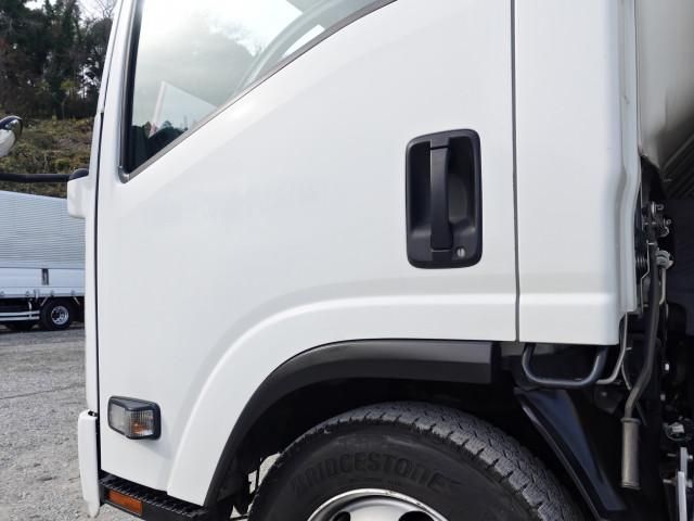 ISUZU ELF 2016 Image 31