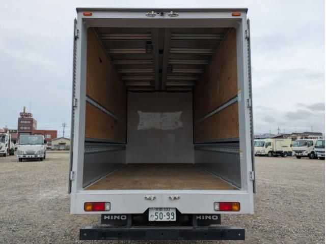 HINO DUTRO 2023 Image 31