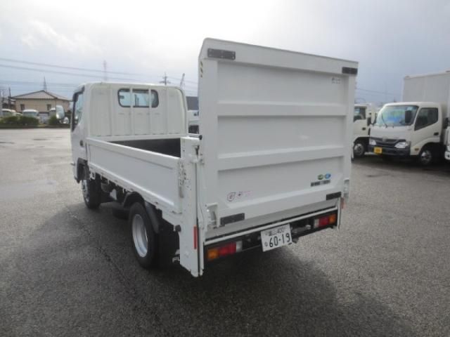 MITSUBISHI CANTER 2022 Image 31