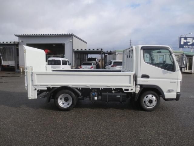 MITSUBISHI CANTER 2022 Image 31