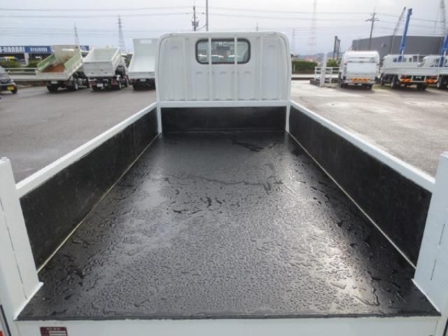 MITSUBISHI CANTER 2022 Image 31