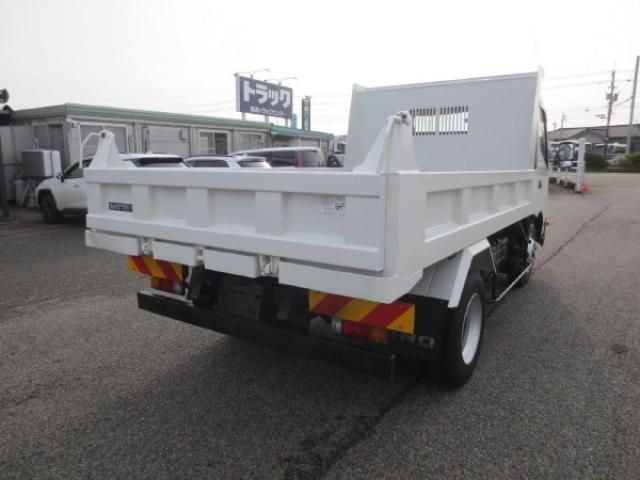 HINO DUTRO 2016 Image 31