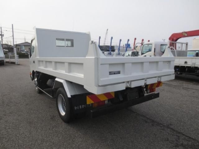 HINO DUTRO 2016 Image 31