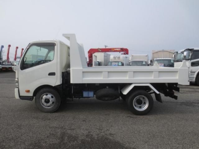 HINO DUTRO 2016 Image 31