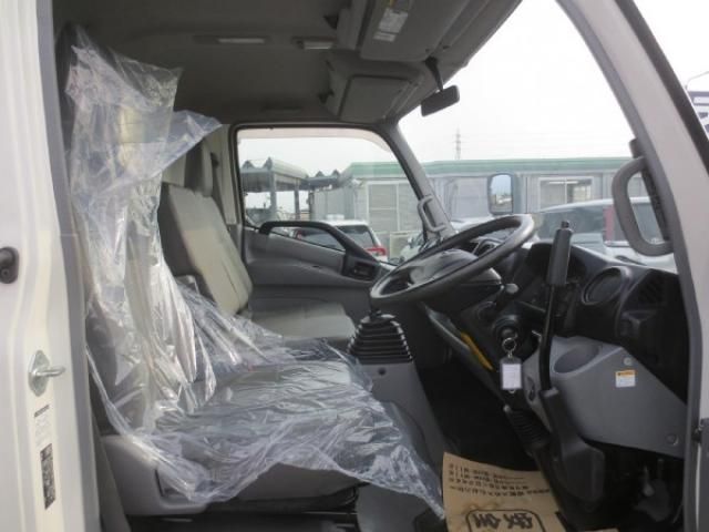 HINO DUTRO 2016 Image 31