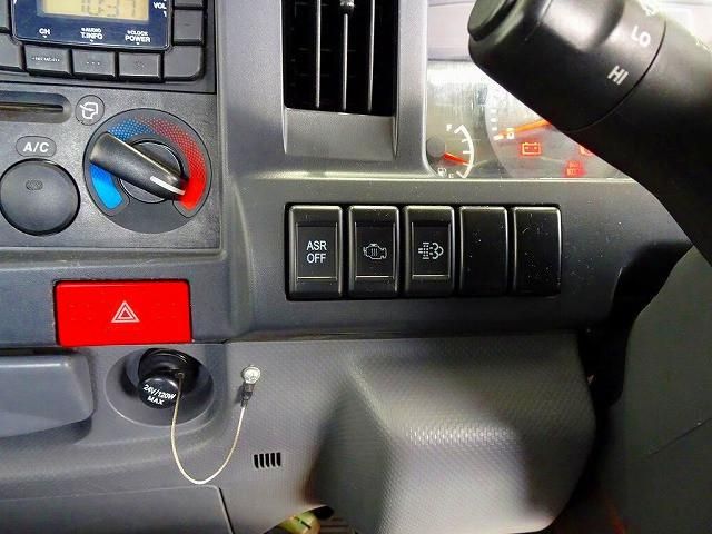 ISUZU ELF 2018 Image 31