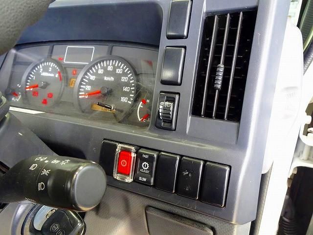 ISUZU ELF 2018 Image 31