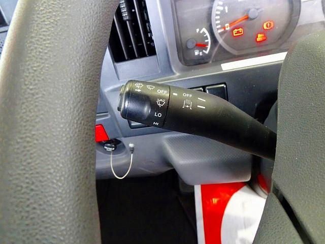 ISUZU ELF 2018 Image 31