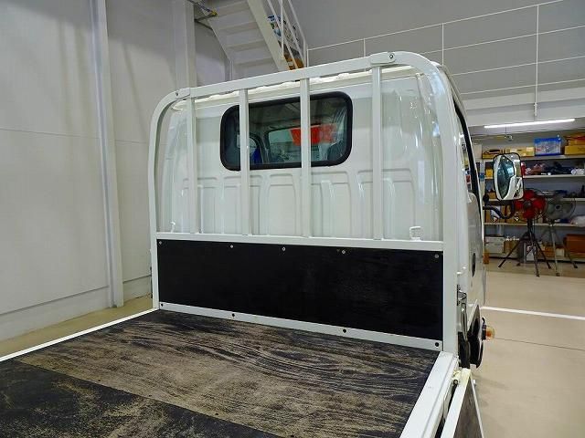 ISUZU ELF 2018 Image 31