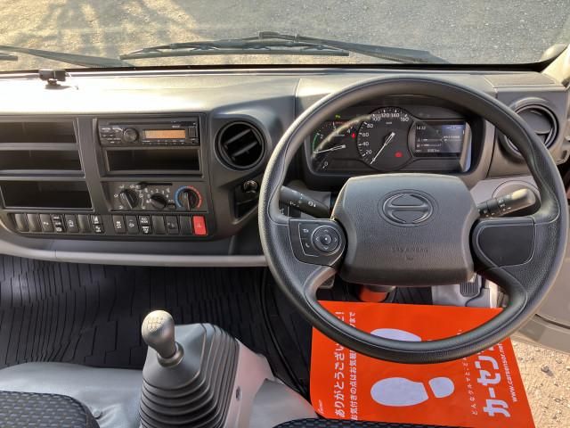 HINO DUTRO 2019 Image 31