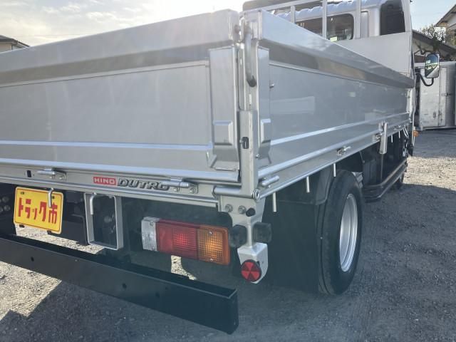 HINO DUTRO 2019 Image 31