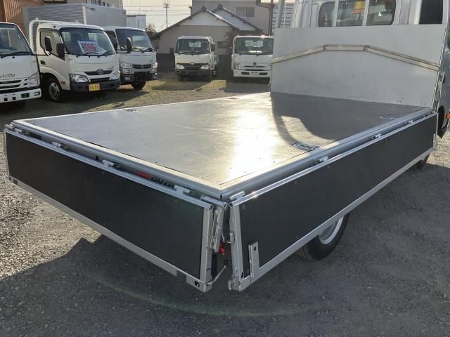 HINO DUTRO 2019 Image 31