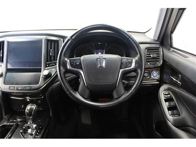 TOYOTA CROWN SEDAN HYBRID 4 2014 Image 31