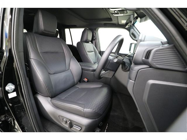 TOYOTA LANDCRUISER 250 2025 Image 31