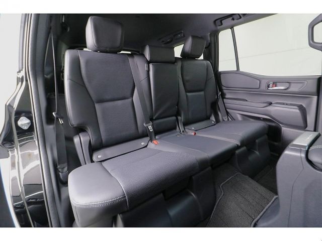 TOYOTA LANDCRUISER 250 2025 Image 31