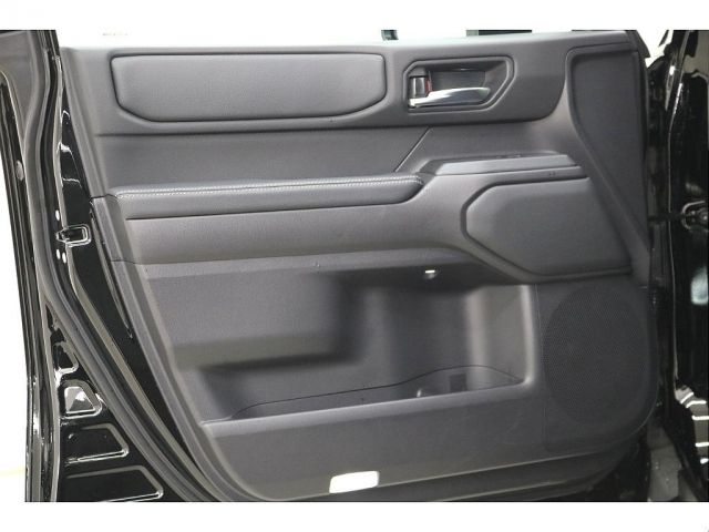 TOYOTA LANDCRUISER 250 2025 Image 31